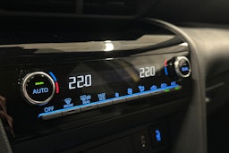 keltainen Toyota Yaris Cross 2021 kuva 27.