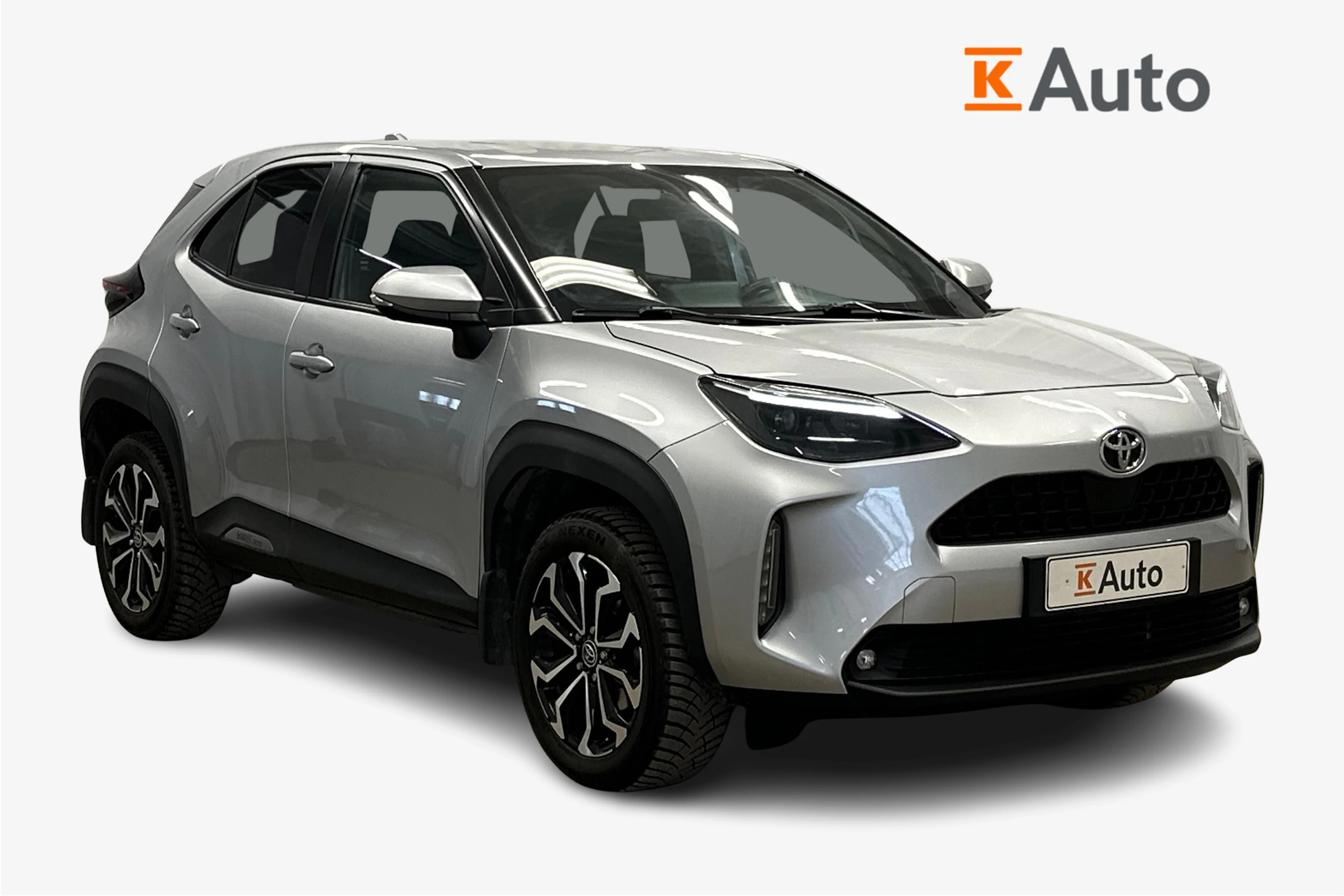 harmaa Toyota Yaris Cross 2022 kuva 8.