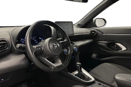 harmaa Toyota Yaris Cross 2022 kuva 15.