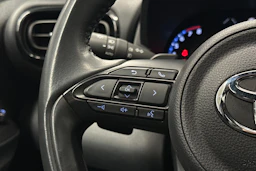 met. hopea Toyota Yaris Cross 2022 kuva 14.