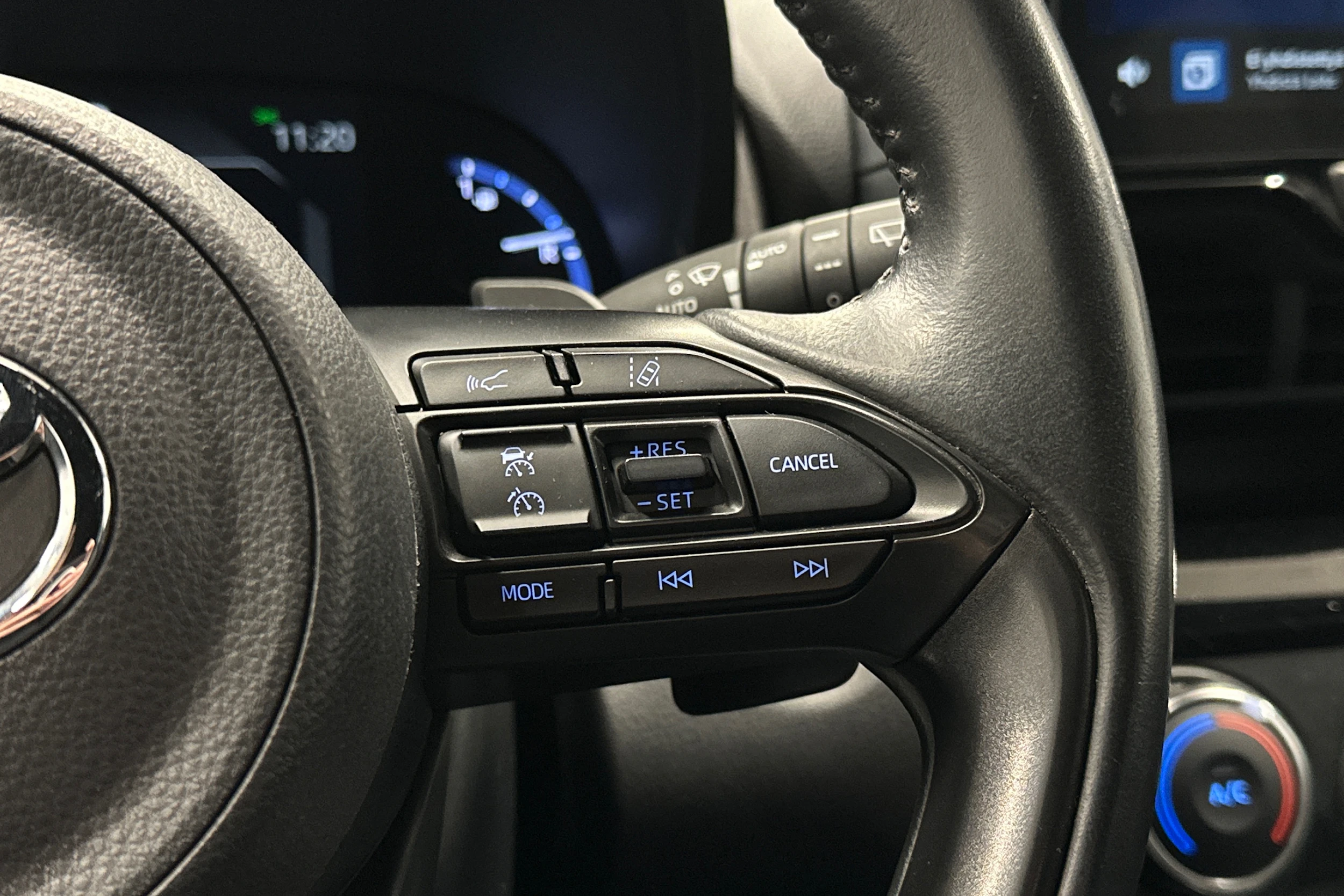 met. hopea Toyota Yaris Cross 2022 kuva 15.