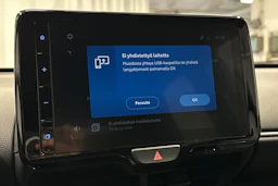 met. hopea Toyota Yaris Cross 2022 kuva 17.