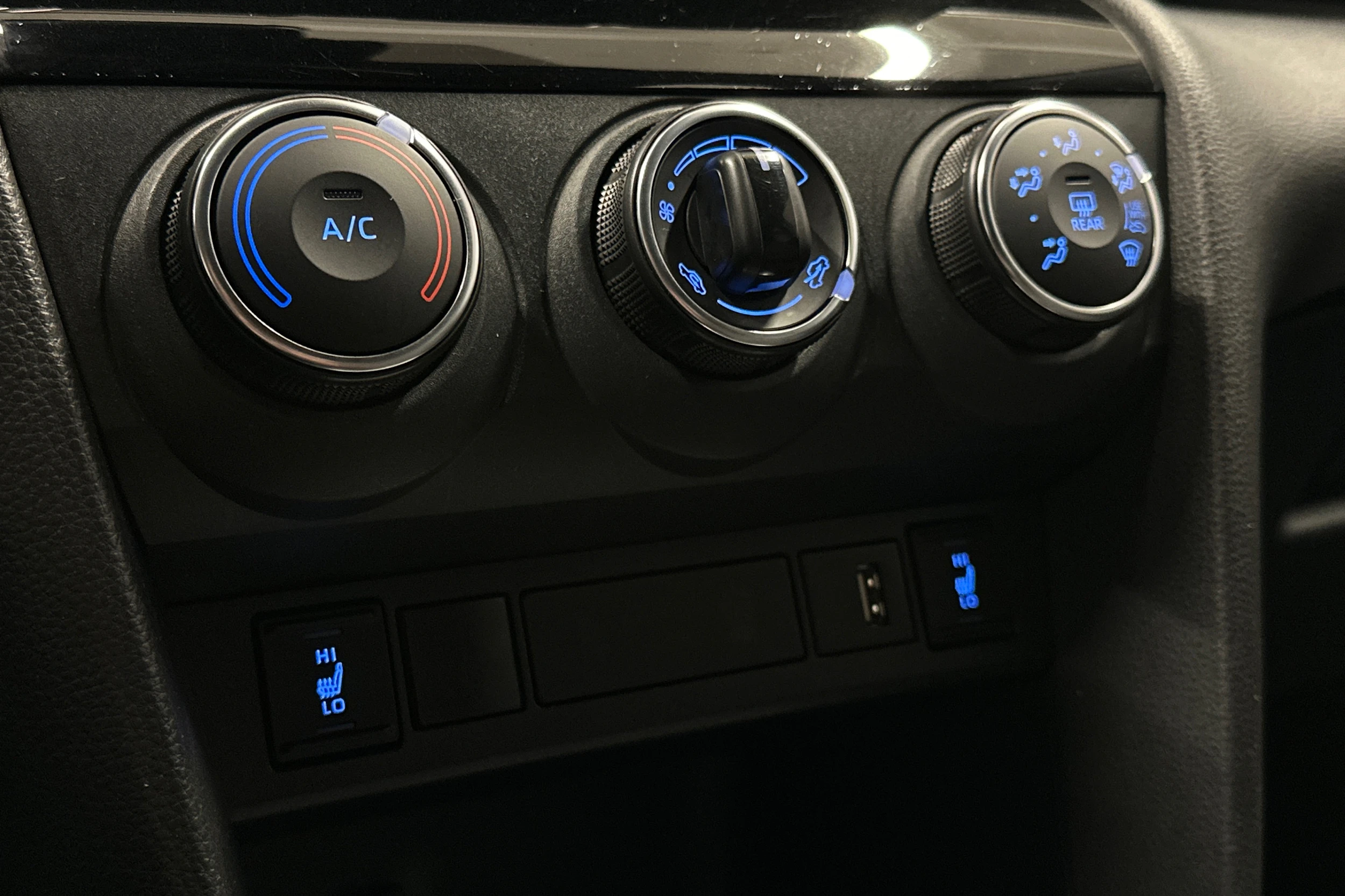 met. hopea Toyota Yaris Cross 2022 kuva 20.