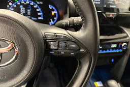 met. hopea Toyota Yaris Cross 2022 kuva 16.