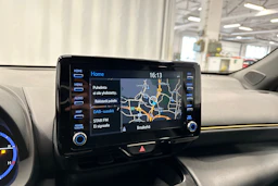 met. hopea Toyota Yaris Cross 2022 kuva 20.