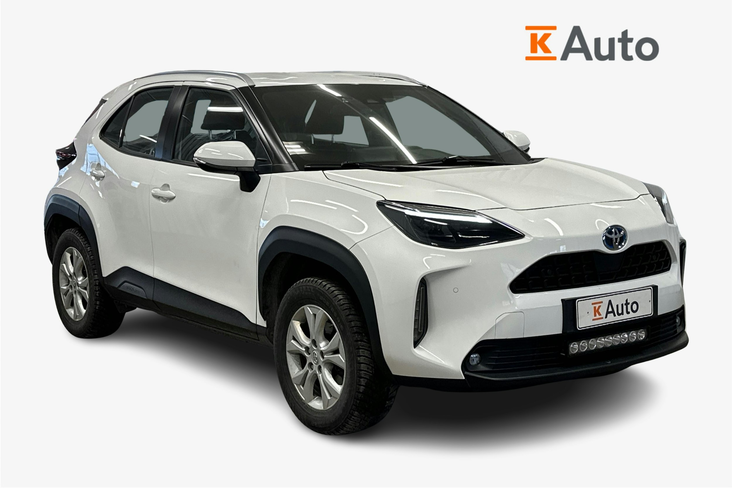 valkoinen Toyota Yaris Cross 2022 kuva 1.