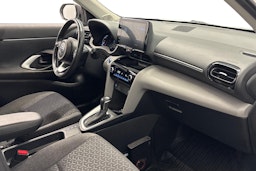 valkoinen Toyota Yaris Cross 2022 kuva 10.