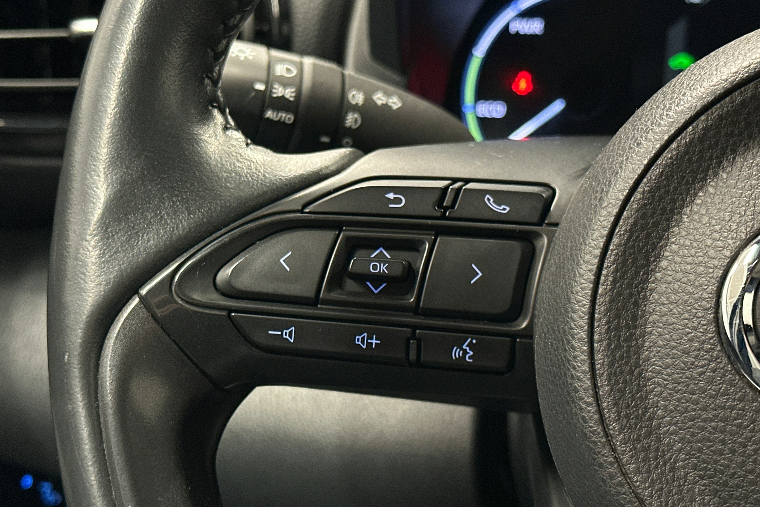 sininen Toyota Yaris Cross 2022 kuva 17.