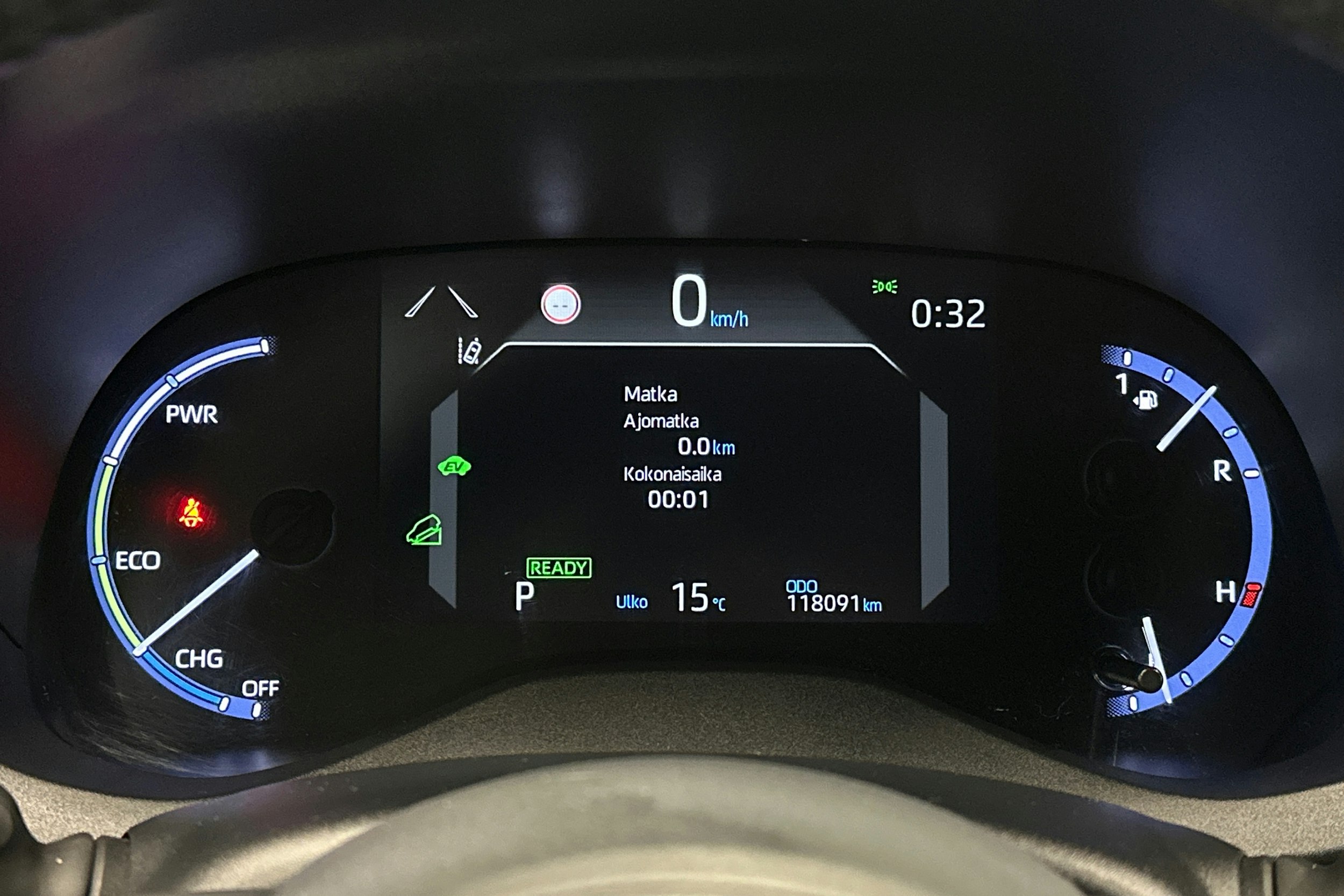 sininen Toyota Yaris Cross 2022 kuva 19.