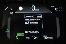 sininen Toyota Yaris Cross 2022 kuva 24.