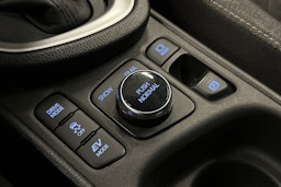 sininen Toyota Yaris Cross 2022 kuva 28.