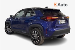 sininen Toyota Yaris Cross 2022 kuva 2.