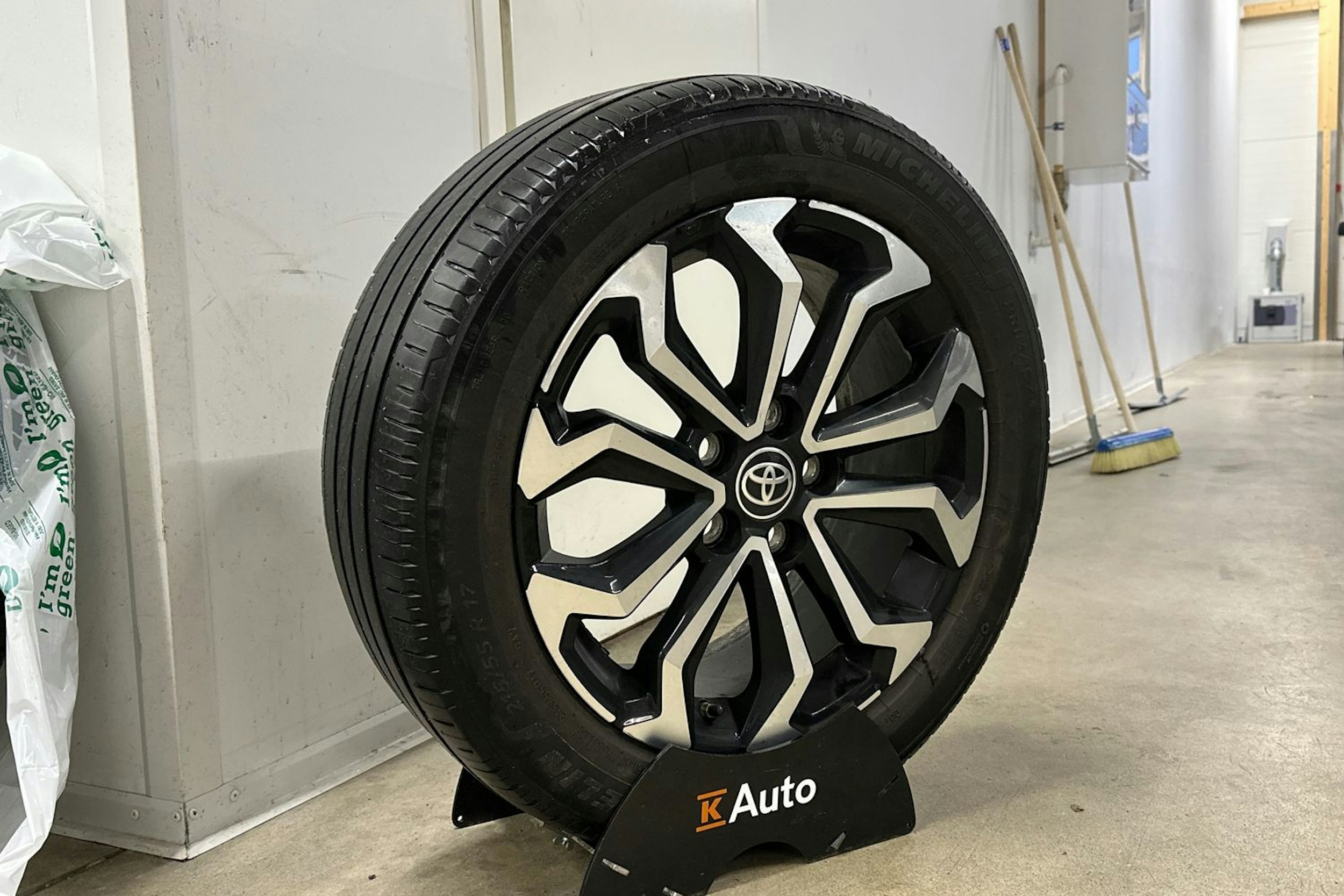 sininen Toyota Yaris Cross 2022 kuva 13.