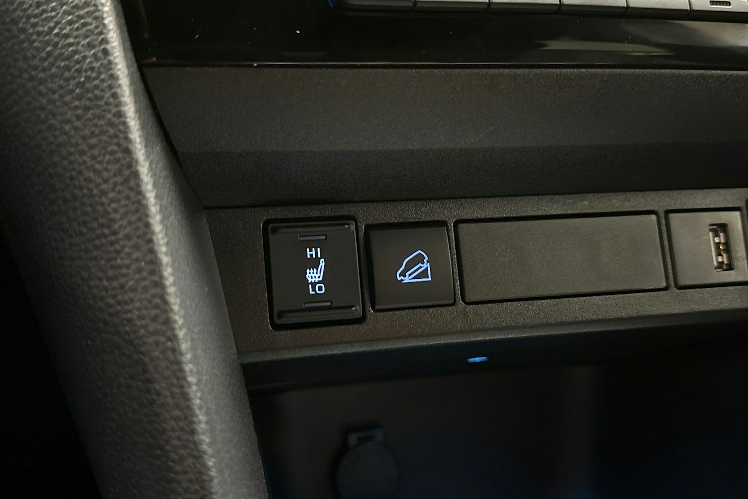 sininen Toyota Yaris Cross 2022 kuva 19.