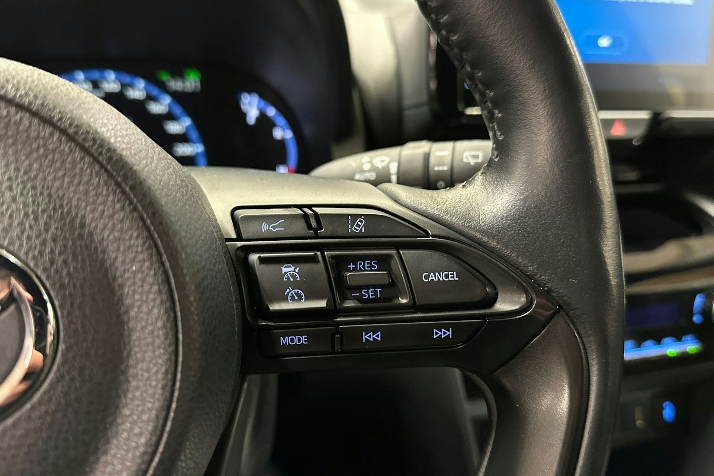 sininen Toyota Yaris Cross 2022 kuva 23.