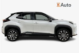 Valkoinen Toyota Yaris Cross 2022 kuva 6.