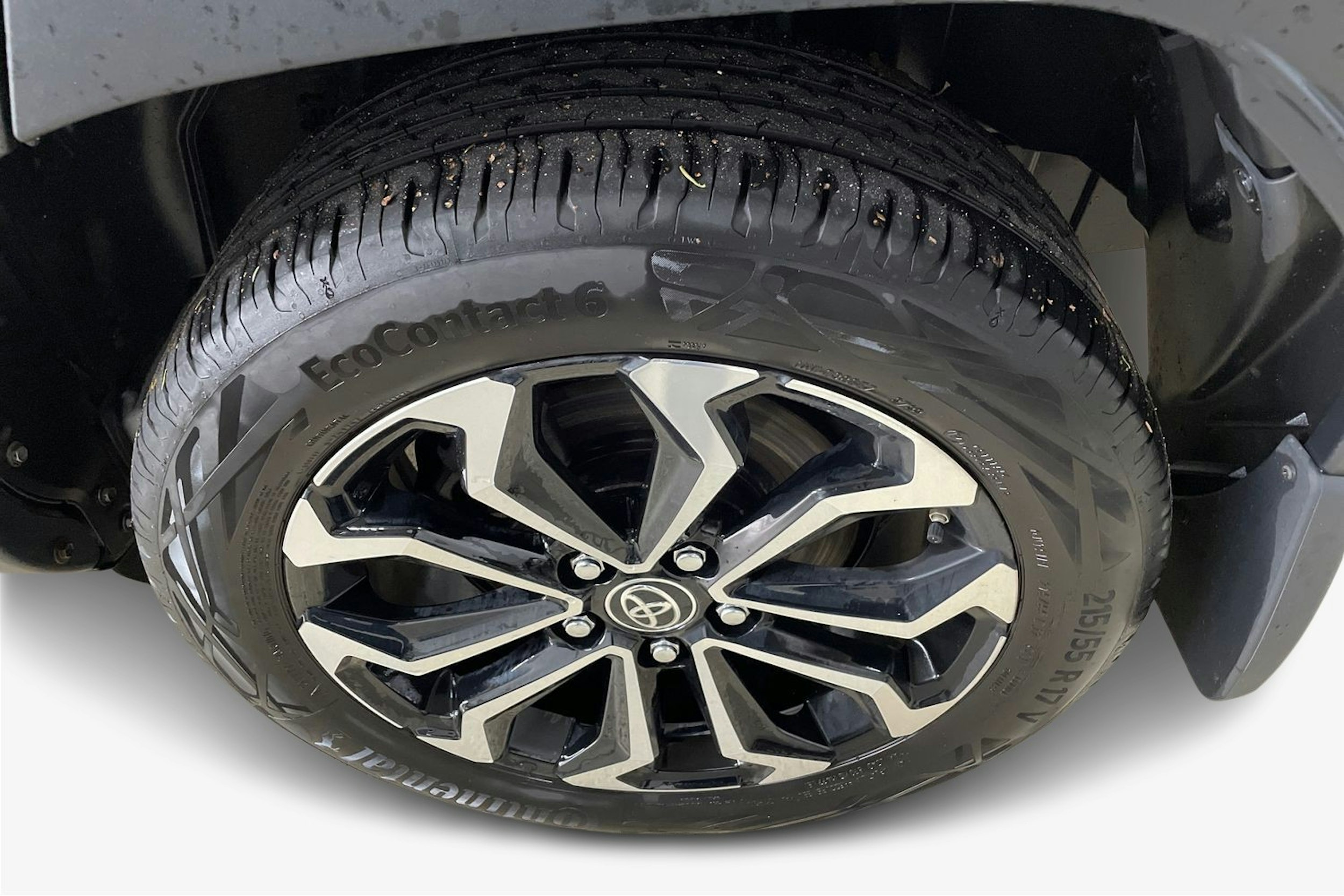 Valkoinen Toyota Yaris Cross 2022 kuva 11.