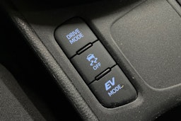 Valkoinen Toyota Yaris Cross 2022 kuva 23.