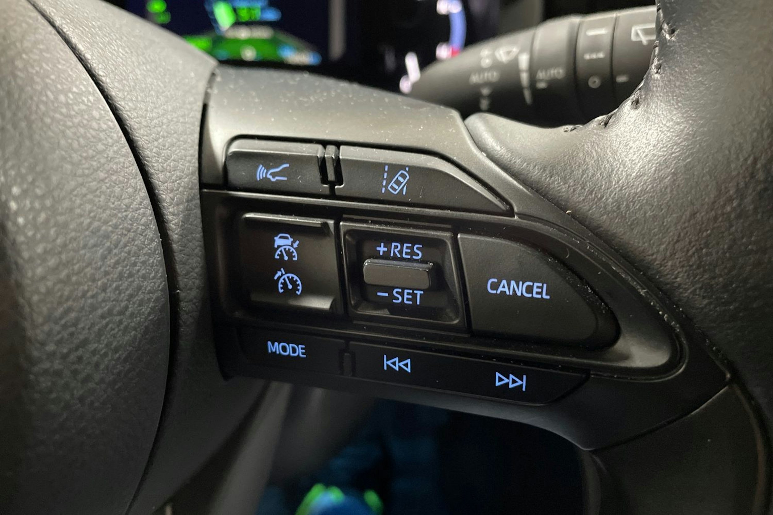 Valkoinen Toyota Yaris Cross 2022 kuva 25.