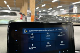 punainen Toyota Yaris Cross 2022 kuva 13.
