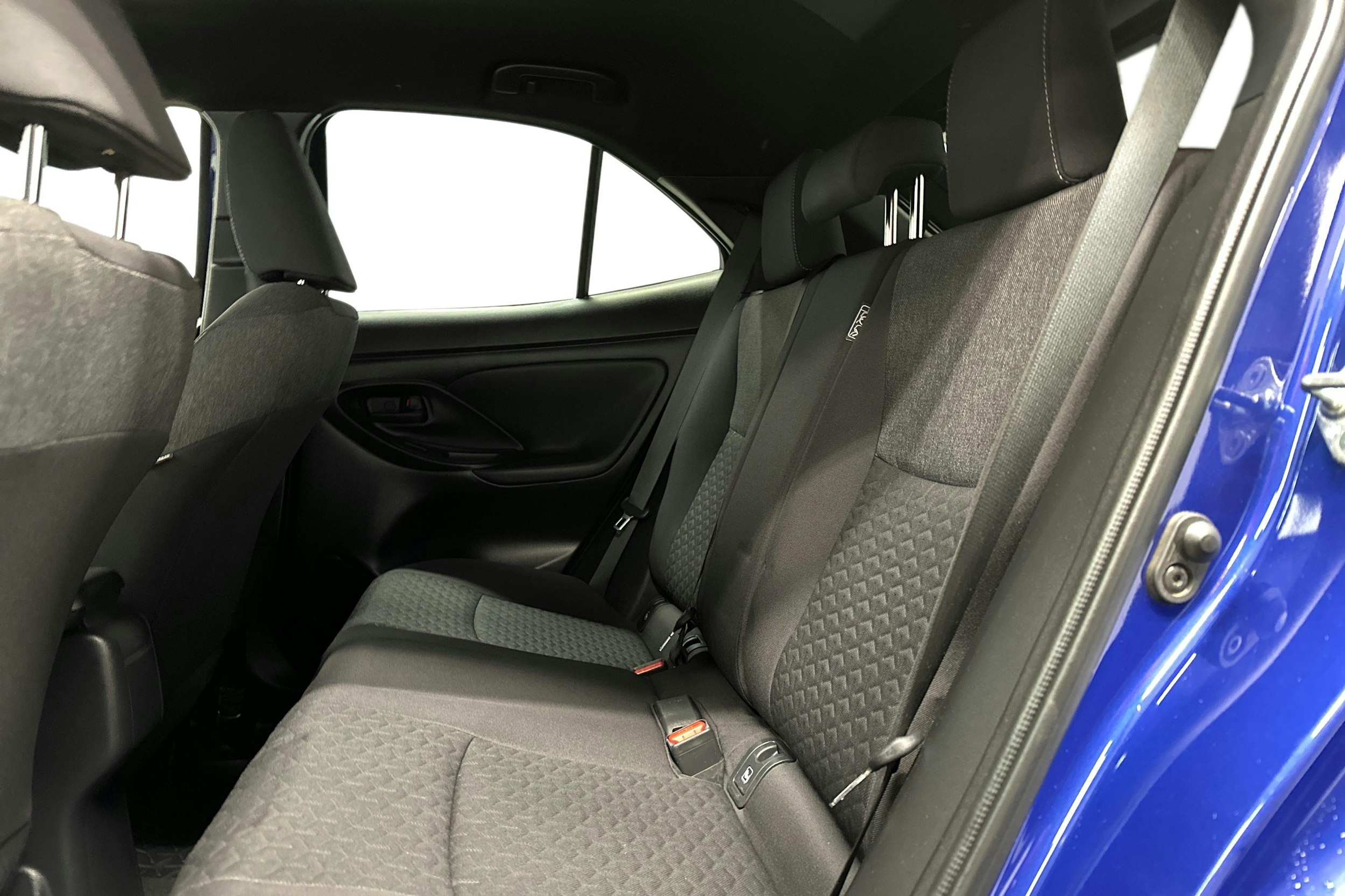 sininen Toyota Yaris Cross 2022 kuva 10.