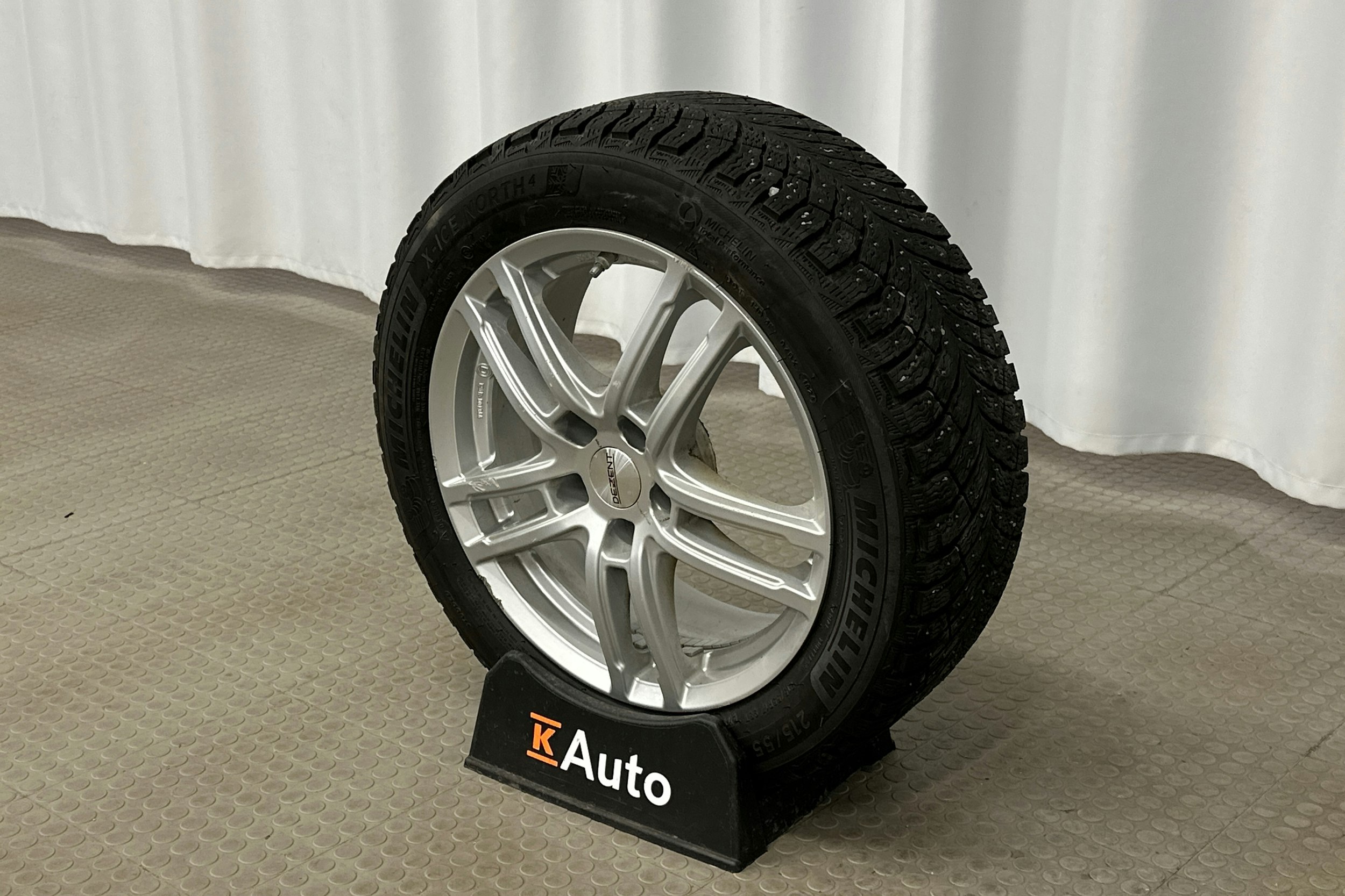 sininen Toyota Yaris Cross 2022 kuva 13.