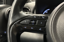 sininen Toyota Yaris Cross 2022 kuva 20.