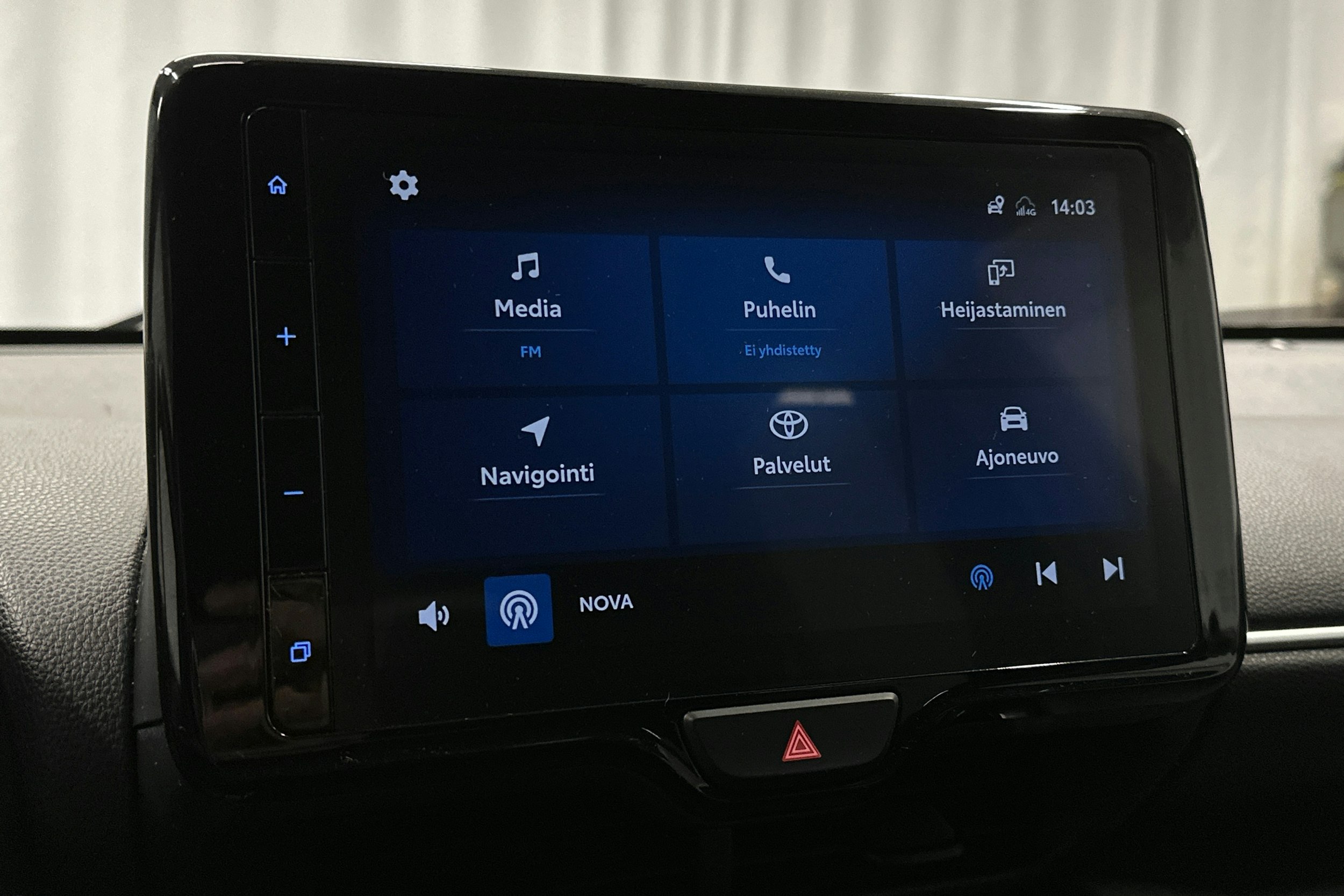 sininen Toyota Yaris Cross 2022 kuva 23.