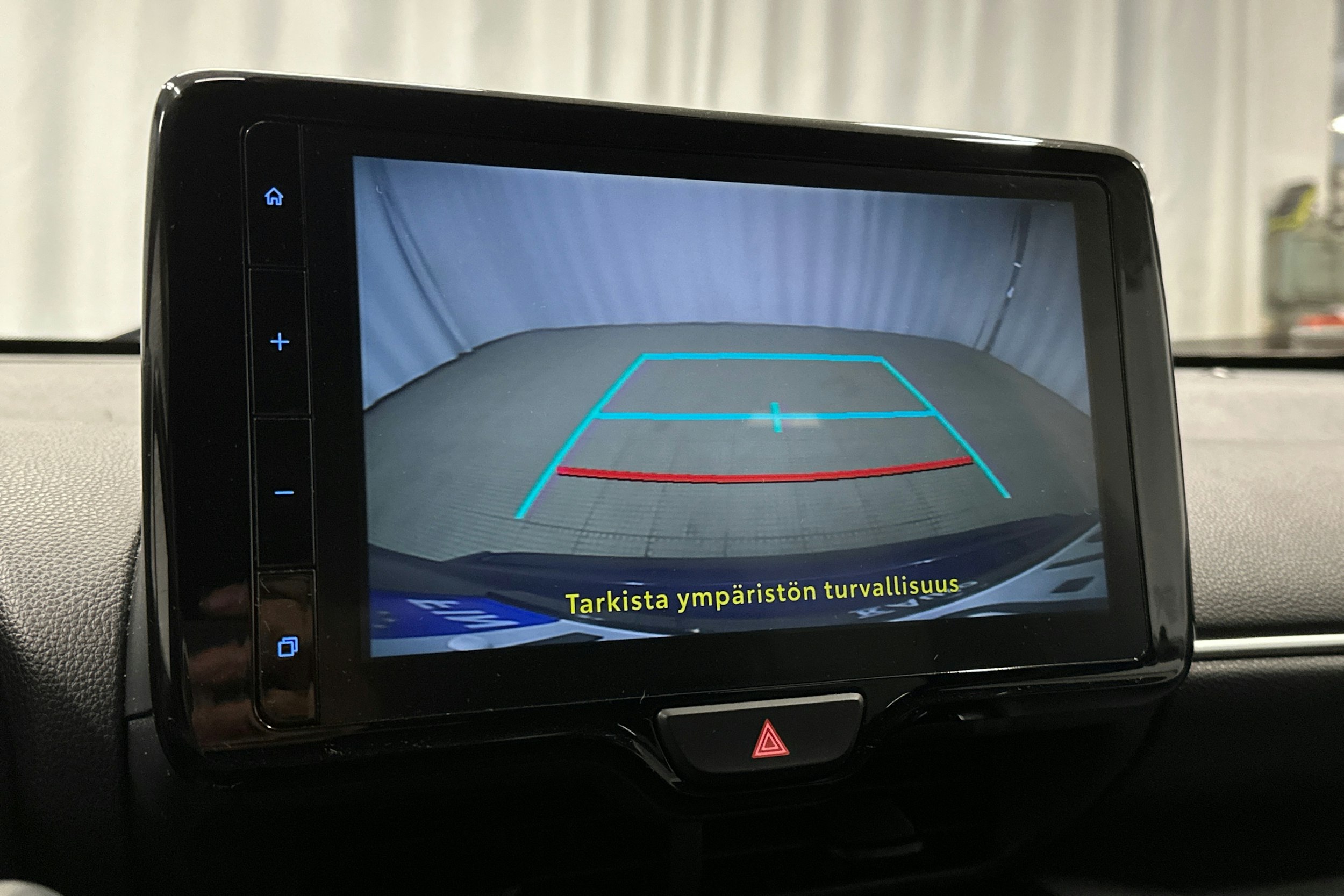 sininen Toyota Yaris Cross 2022 kuva 24.