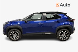 sininen Toyota Yaris Cross 2022 kuva 6.