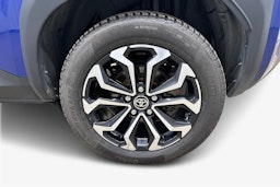 sininen Toyota Yaris Cross 2022 kuva 11.