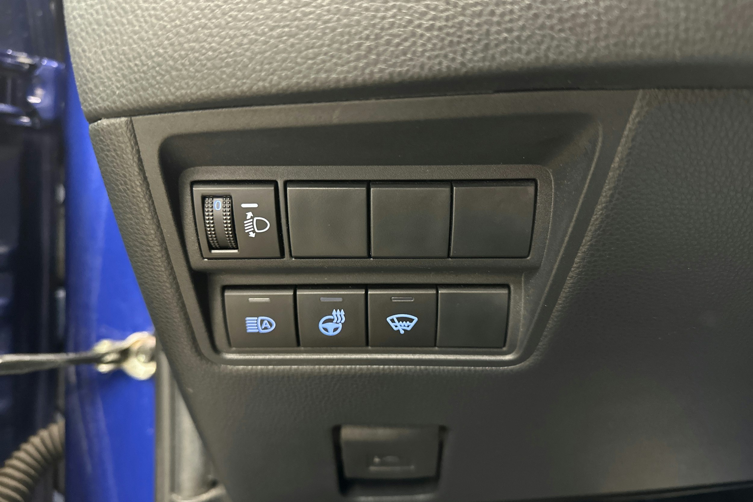 sininen Toyota Yaris Cross 2022 kuva 14.