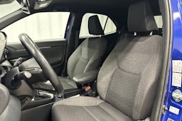 sininen Toyota Yaris Cross 2022 kuva 23.