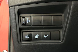 punainen Toyota Yaris Cross 2022 kuva 15.