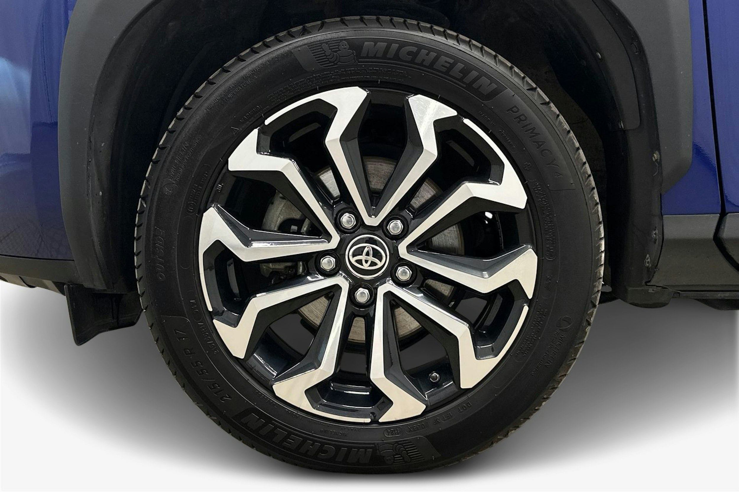 sininen Toyota Yaris Cross 2022 kuva 11.