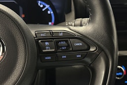 sininen Toyota Yaris Cross 2022 kuva 18.