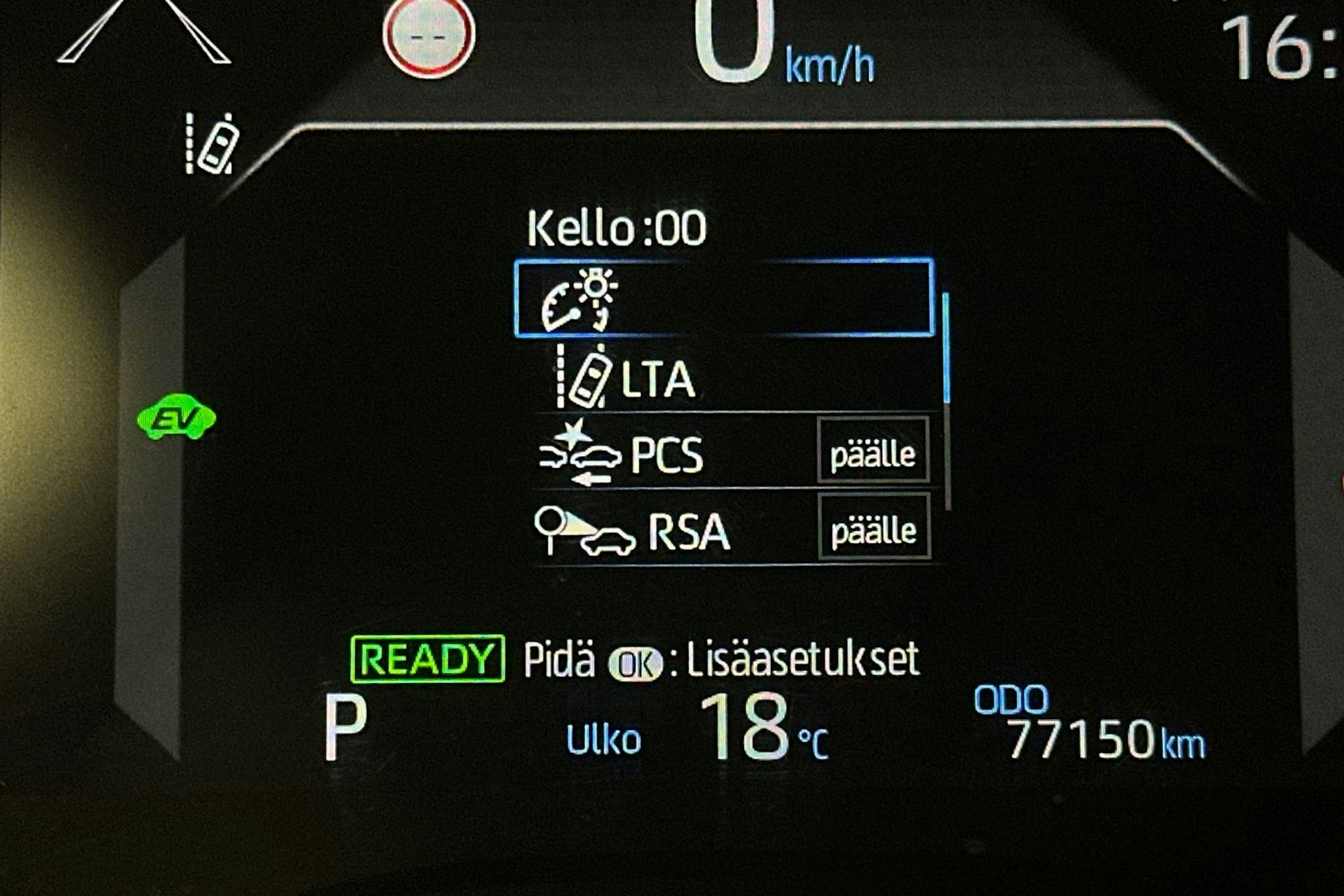 sininen Toyota Yaris Cross 2022 kuva 20.