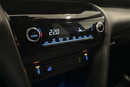 sininen Toyota Yaris Cross 2022 kuva 26.