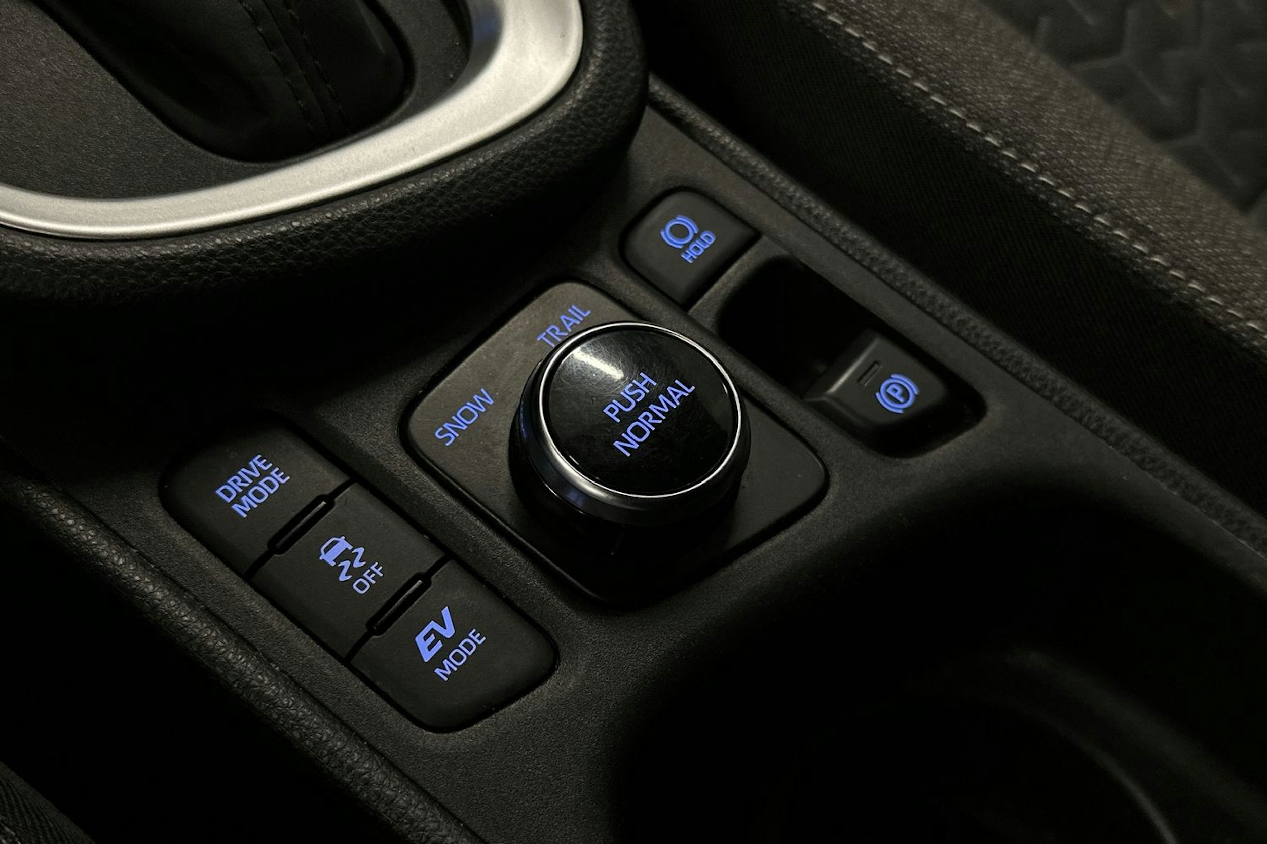 sininen Toyota Yaris Cross 2022 kuva 27.