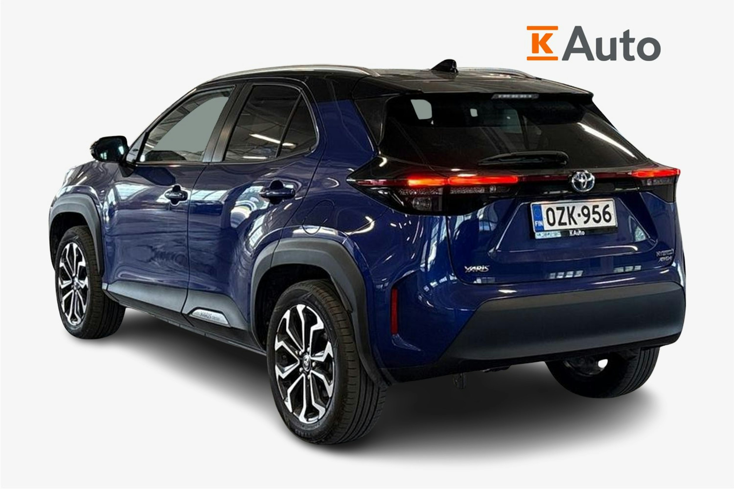 sininen Toyota Yaris Cross 2022 kuva 2.