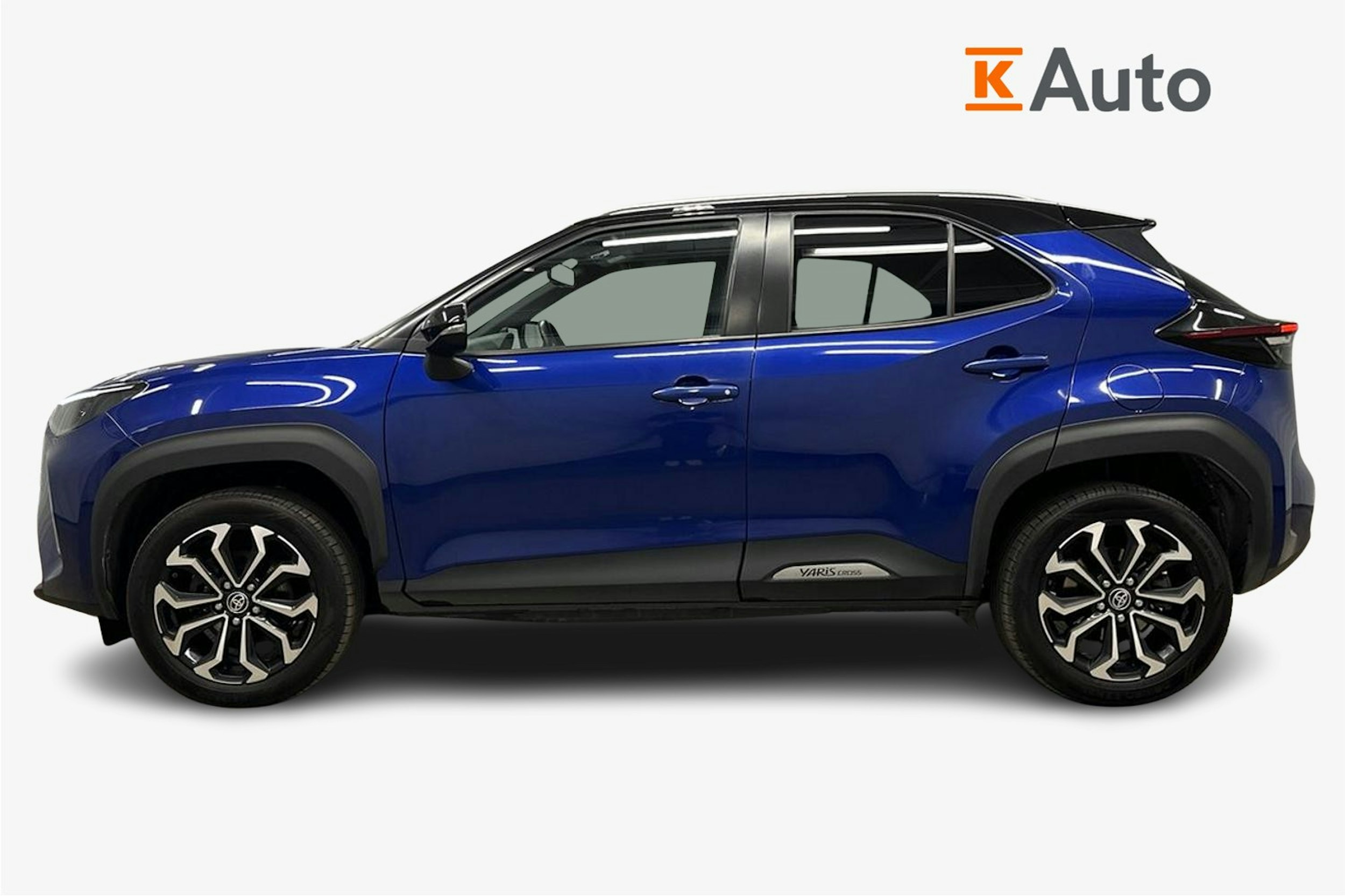 sininen Toyota Yaris Cross 2022 kuva 6.