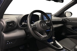 sininen Toyota Yaris Cross 2022 kuva 7.