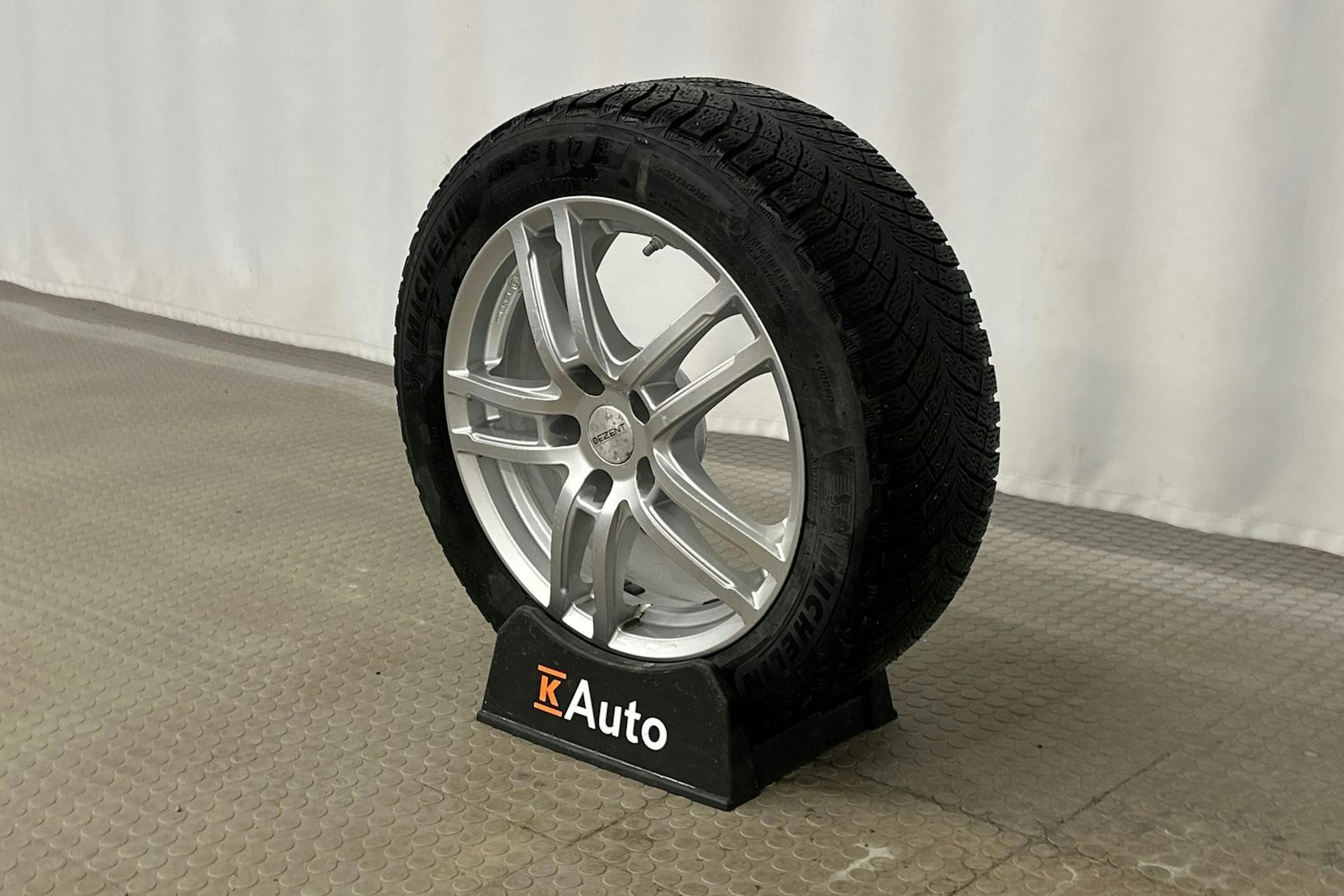 sininen Toyota Yaris Cross 2022 kuva 13.