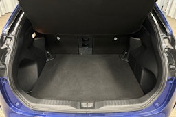 sininen Toyota Yaris Cross 2022 kuva 14.