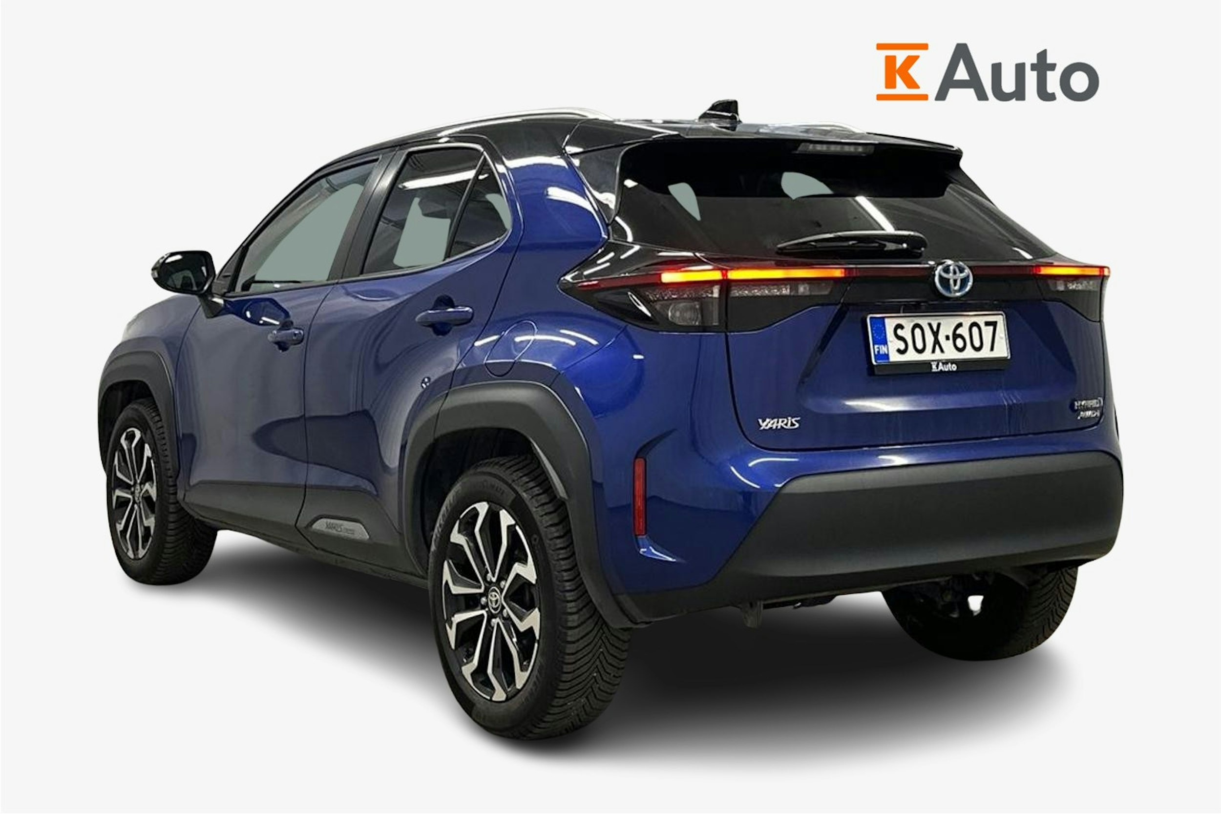 sininen Toyota Yaris Cross 2022 kuva 2.