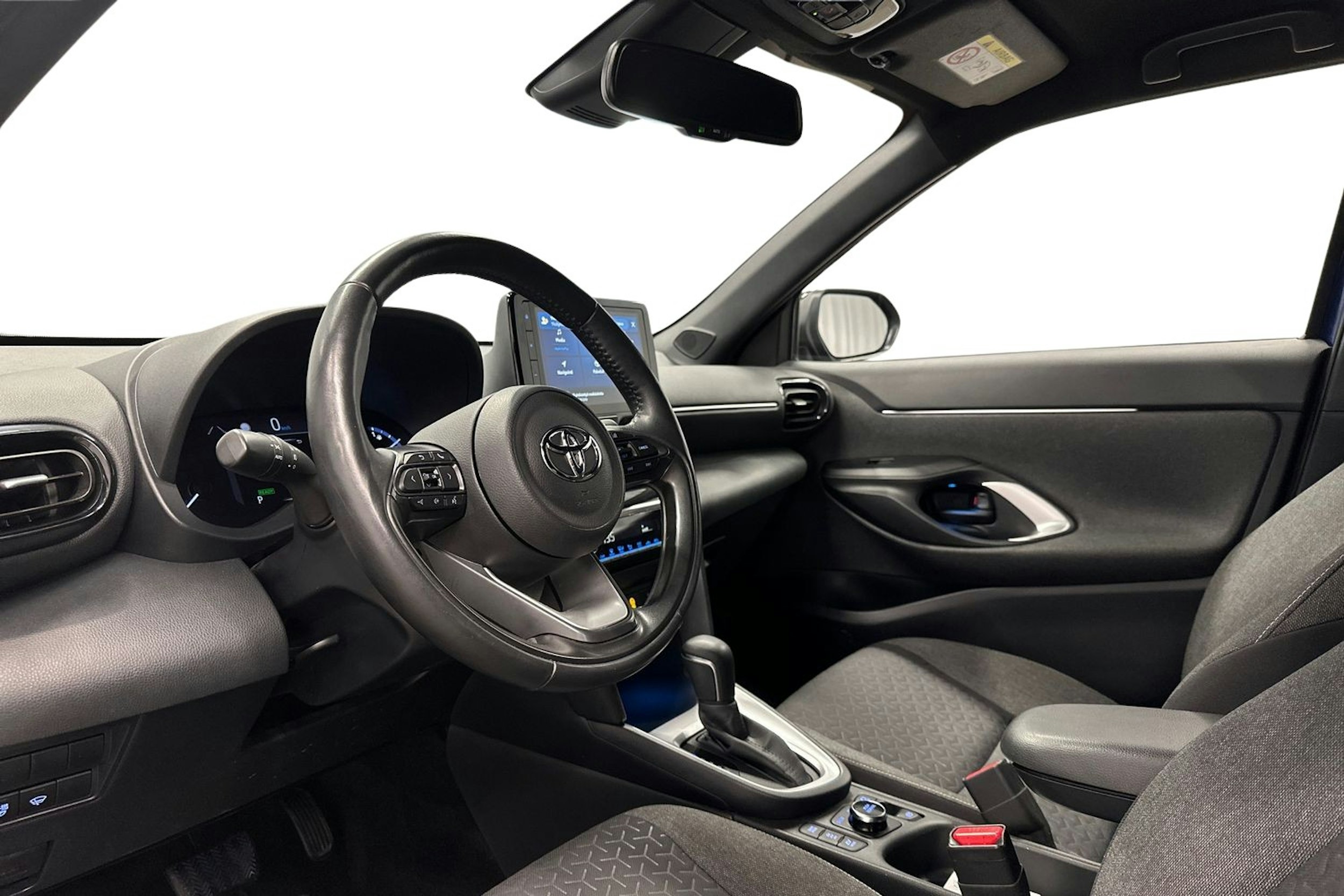 sininen Toyota Yaris Cross 2022 kuva 7.
