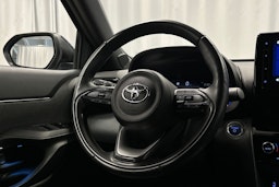 sininen Toyota Yaris Cross 2022 kuva 15.