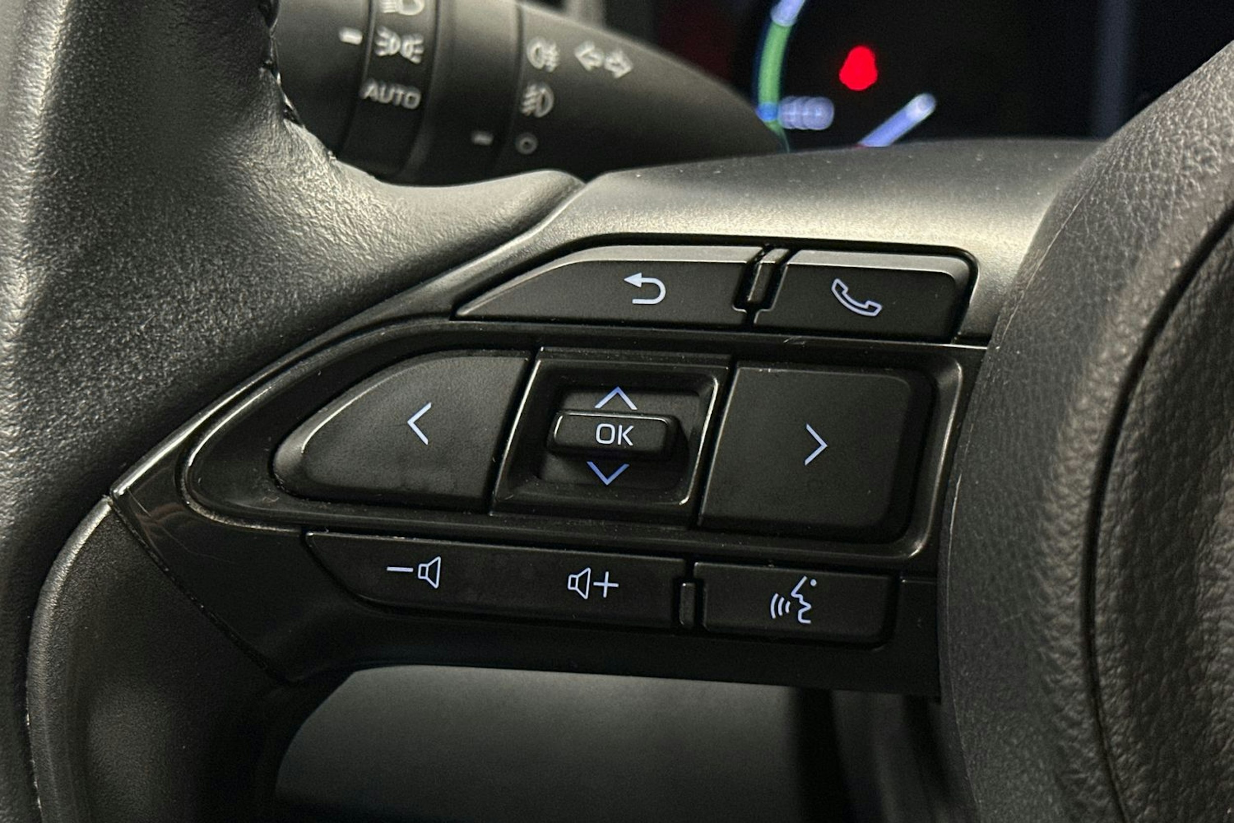 sininen Toyota Yaris Cross 2022 kuva 17.