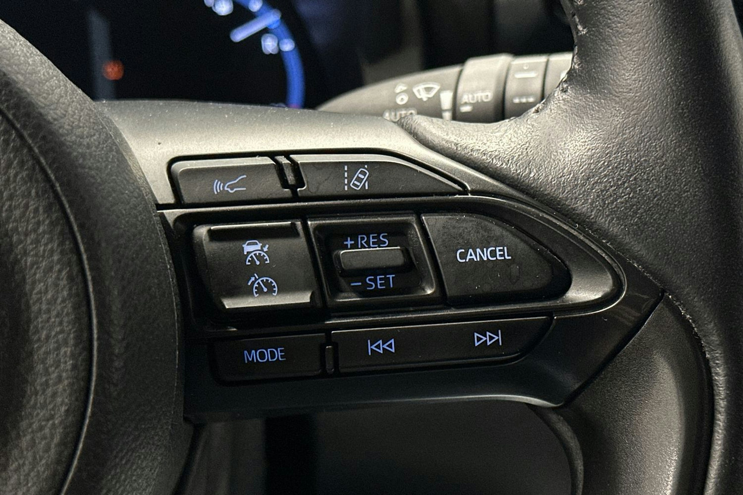 sininen Toyota Yaris Cross 2022 kuva 18.