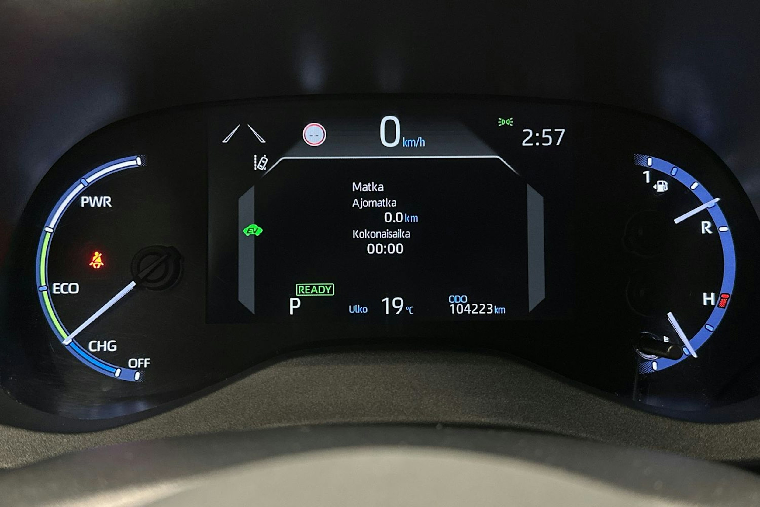 sininen Toyota Yaris Cross 2022 kuva 19.